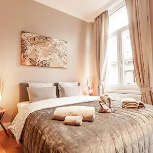 Luxury Palace By Rikas , Anversa Belgio