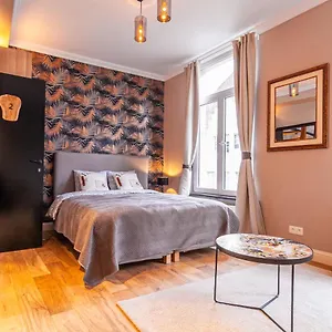 Luxury Boutique By Rikas , Anversa Belgio